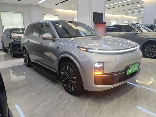Li Auto L9 — Фото автомобиля 3