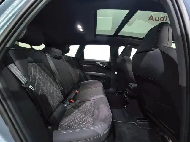 Audi Q5L — Фото автомобиля 6