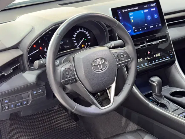 Toyota Avalon — Фото автомобиля 14