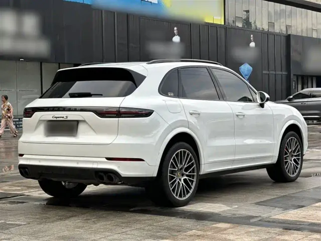 Porsche Cayenne — Фото автомобиля 6