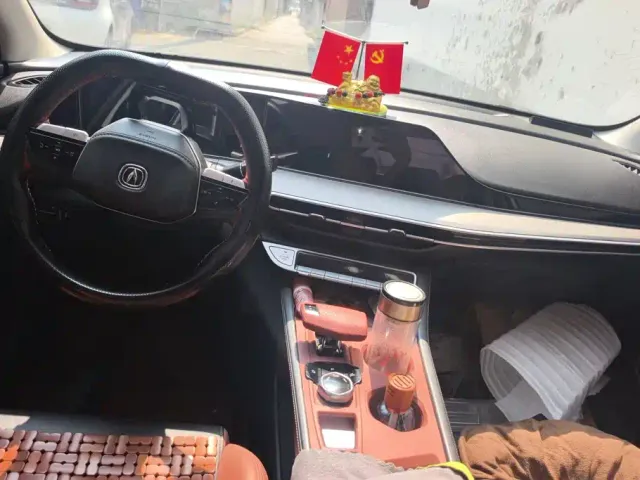 Changan Eado — Фото автомобиля 12
