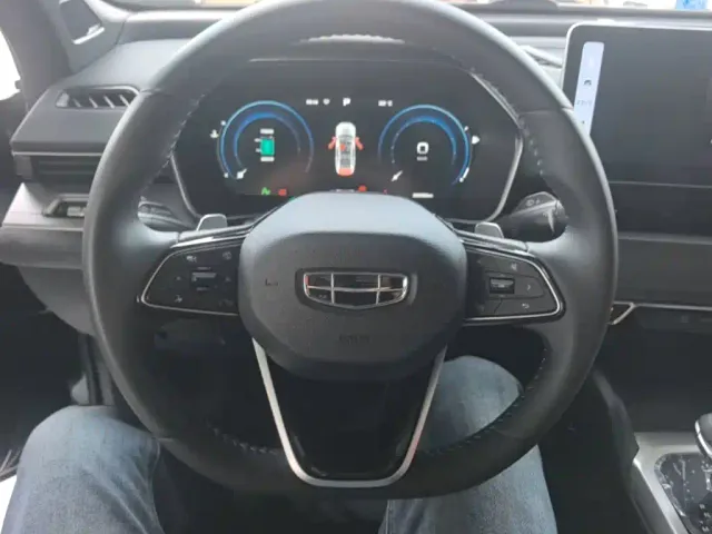 Geely Xingrui — Фото автомобиля 10