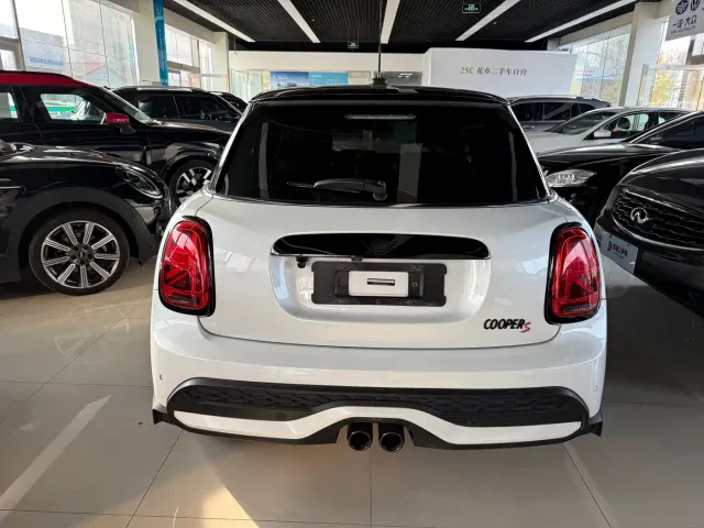 MINI Hatch — Фото автомобиля 5