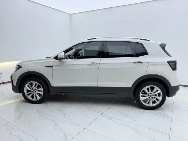 Volkswagen T-Cross — Фото автомобиля 3