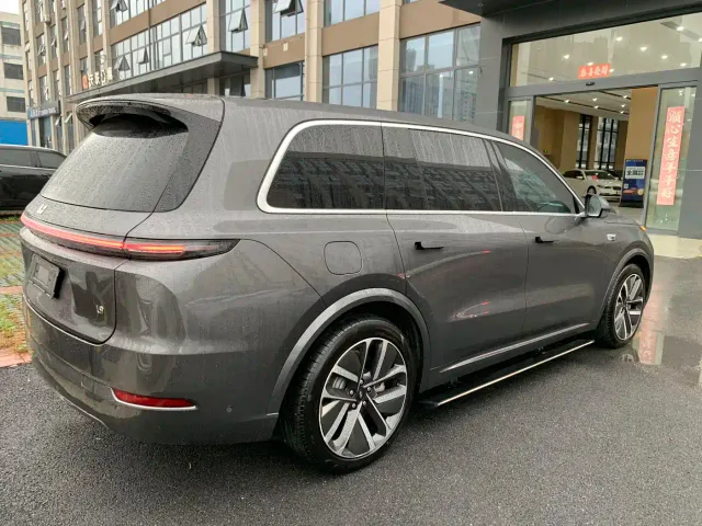 Li Auto L9 — Фото автомобиля 13
