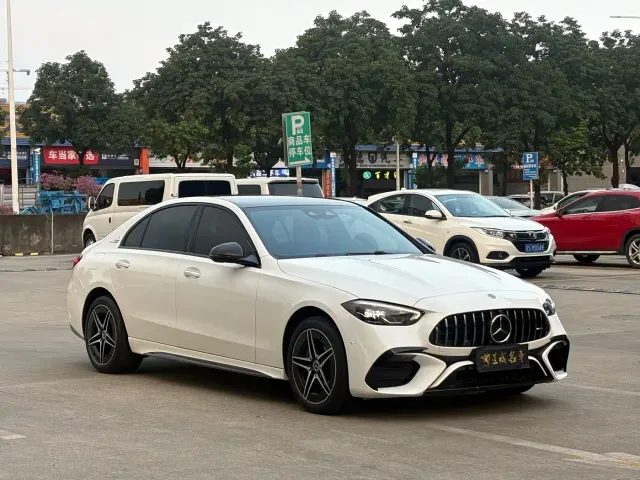Mercedes-Benz C-Class — Фото автомобиля 3