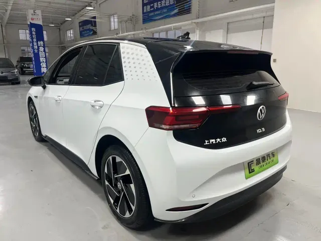 Volkswagen ID.3 — Фото автомобиля 6