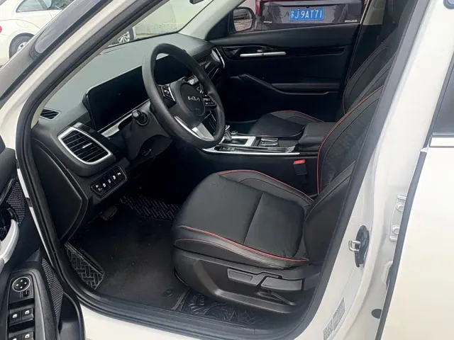 Kia Seltos — Фото автомобиля 6