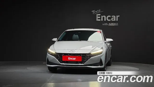 Hyundai AVANTE Avante (CN7) — Фото автомобиля 3
