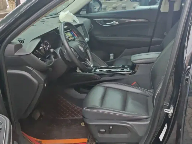 Buick Envision Plus — Фото автомобиля 9