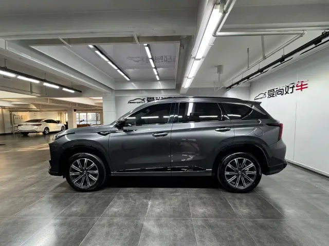 Changan CS75 Plus — Фото автомобиля 4