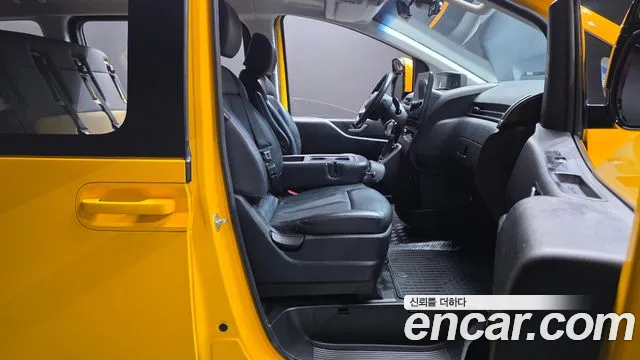 Hyundai Staria — Фото автомобиля 16