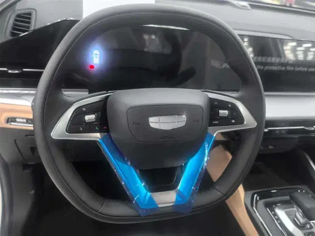 Geely Haoyue PRO — Фото автомобиля 13