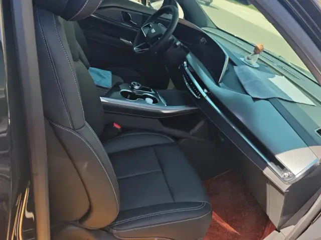 Cadillac XT5 — Фото автомобиля 8