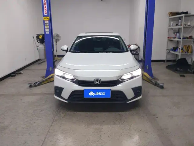 Honda Civic — Фото автомобиля 2
