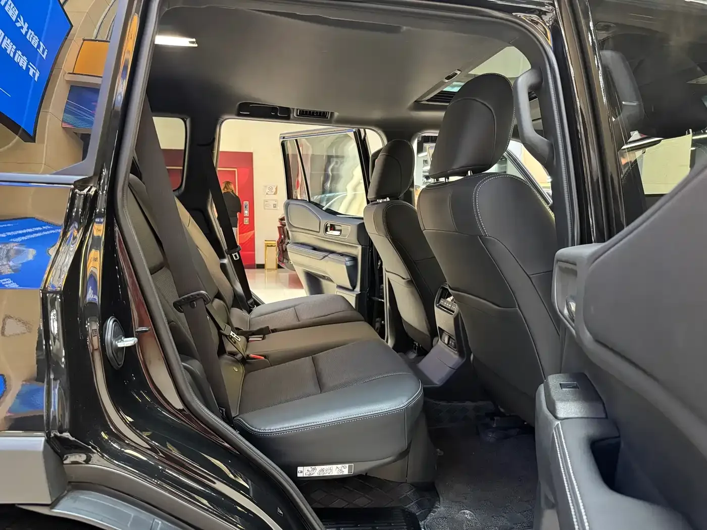 Toyota Prado 2025 2.4T All-round TX Edition 5-seater — Фото автомобиля 17