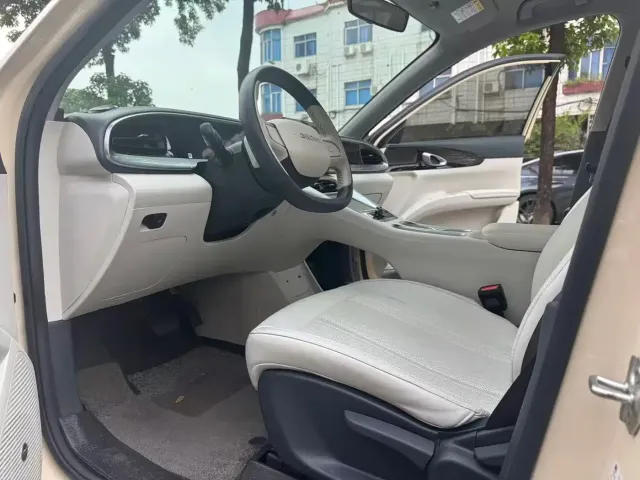 Geely Starry Wish — Фото автомобиля 4