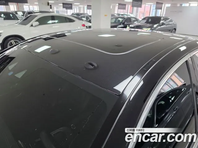 Mercedes-Benz E-Class — Фото автомобиля 12