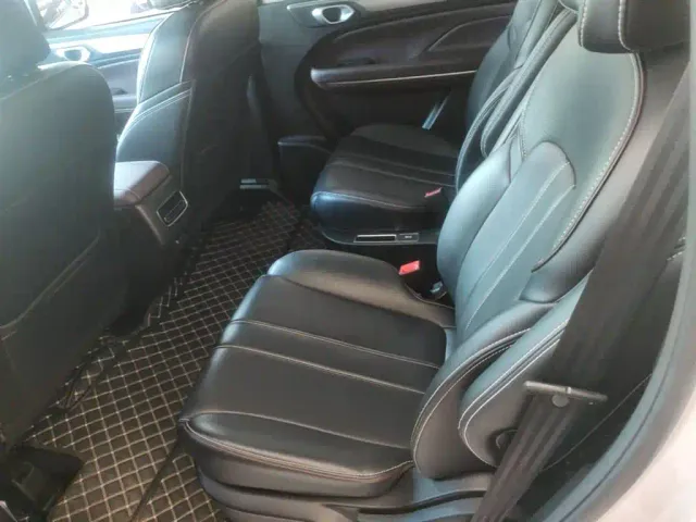 GAC Trumpchi M6 — Фото автомобиля 16