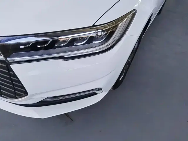 BYD Qin — Фото автомобиля 23