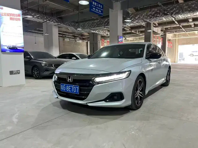 Honda Accord — Фото автомобиля 6