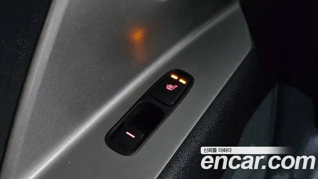 Kia Niro — Фото автомобиля 20