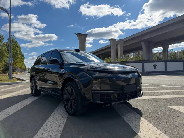 Li Auto L9 — Фото автомобиля 3