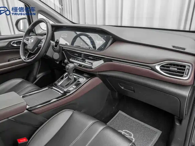 GAC Trumpchi M6 — Фото автомобиля 18