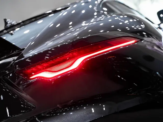 Jaguar F-Type — Фото автомобиля 8
