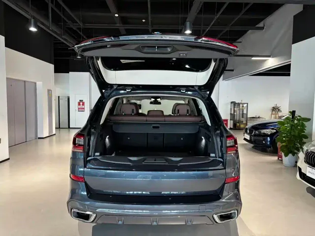 BMW X5 — Фото автомобиля 6