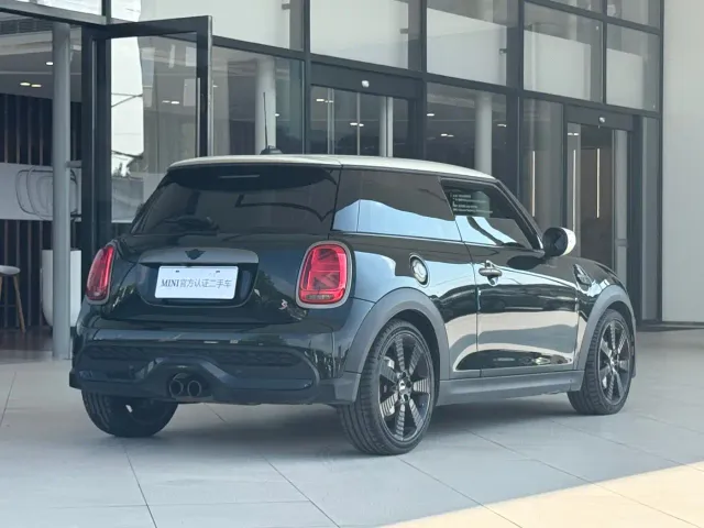 MINI Hatch — Фото автомобиля 5