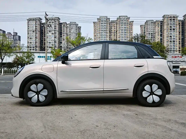 Wuling Binguo Pro — Фото автомобиля 4