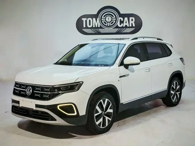 Фотография автомобиля — Volkswagen Tayron