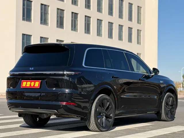Li Auto L9 — Фото автомобиля 4