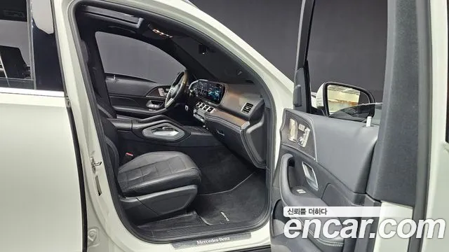 Mercedes-Benz GLS-Class — Фото автомобиля 10