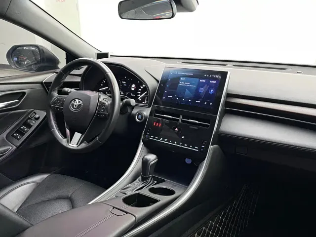 Toyota Avalon — Фото автомобиля 13