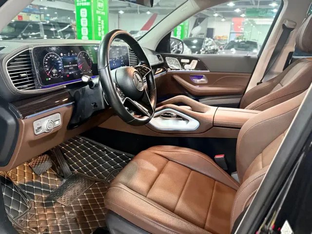 Mercedes-Benz GLE-Class — Фото автомобиля 4