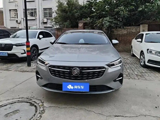 Buick Regal — Фото автомобиля 2