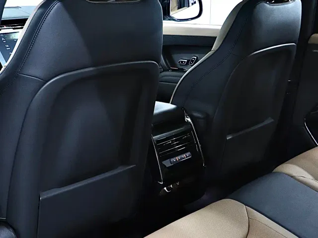 Land Rover Range Rover Sport — Фото автомобиля 13