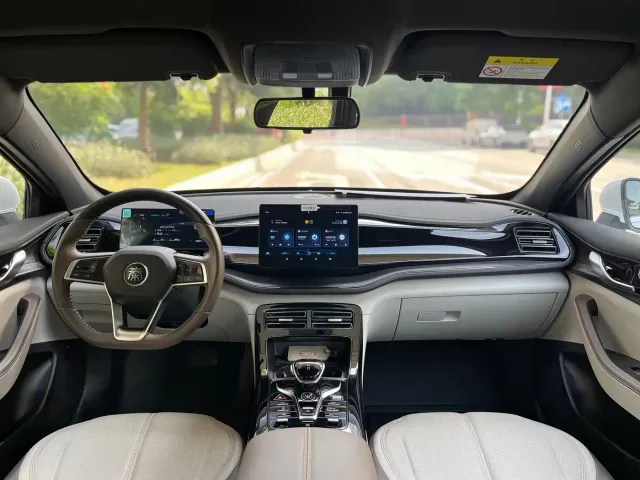 BYD Qin PLUS — Фото автомобиля 10