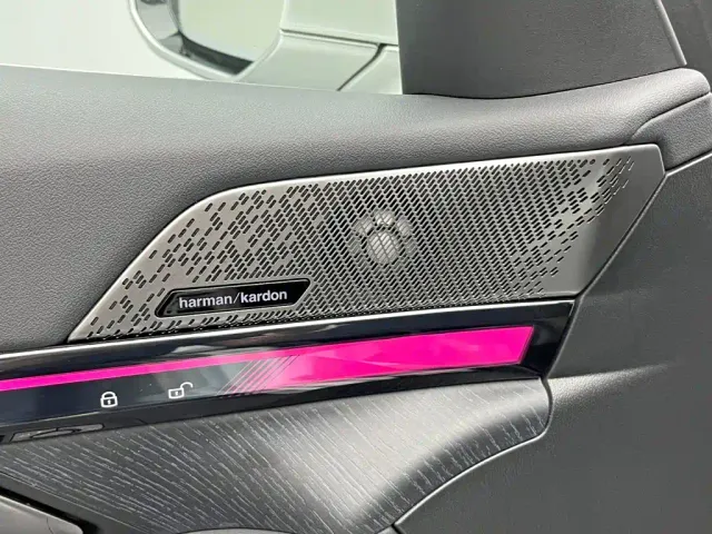 BMW 5 Series — Фото автомобиля 13