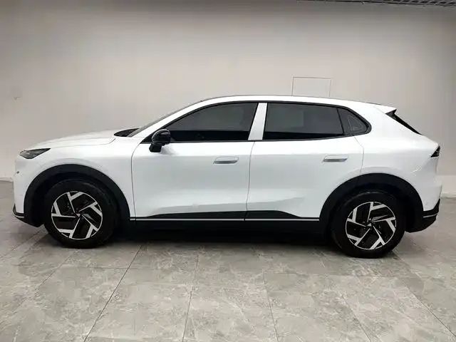 Deepal S05 — Фото автомобиля 9