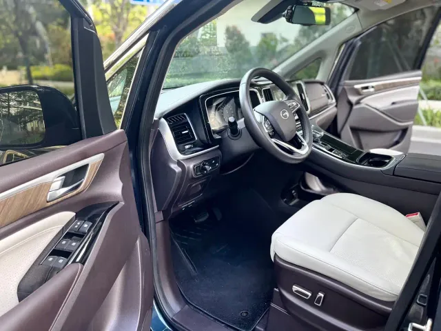 GAC Trumpchi Trumpchi M8 2023 Master Series 390T Prestige Edition — Фото автомобиля 6