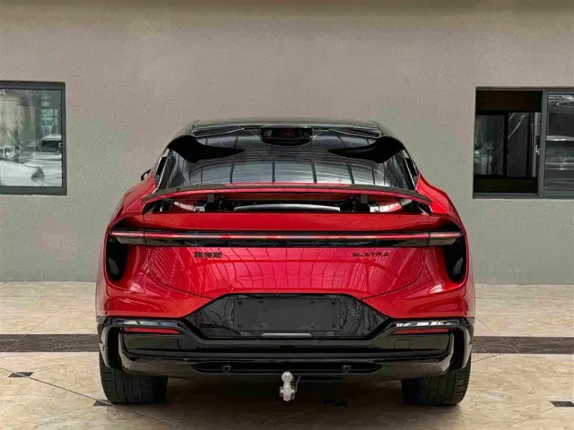 Lotus Eletre — Фото автомобиля 14
