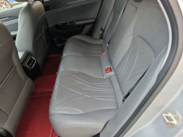 Geely Galaxy L6 — Фото автомобиля 16