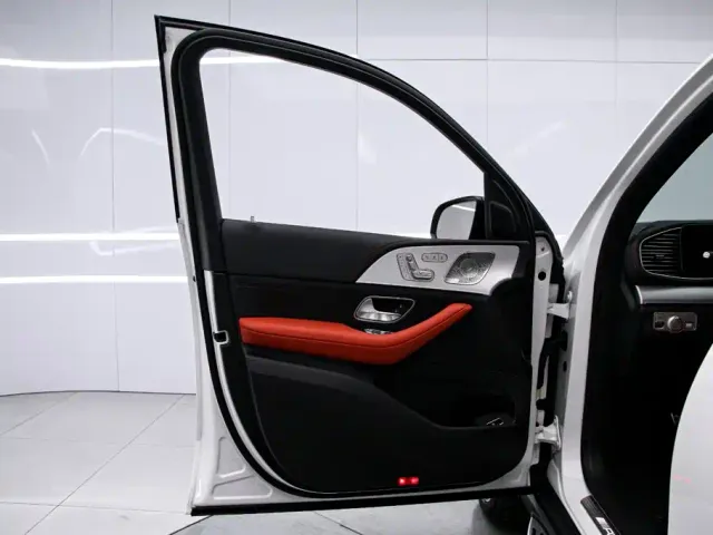 Mercedes-Benz GLE-Class AMG — Фото автомобиля 14