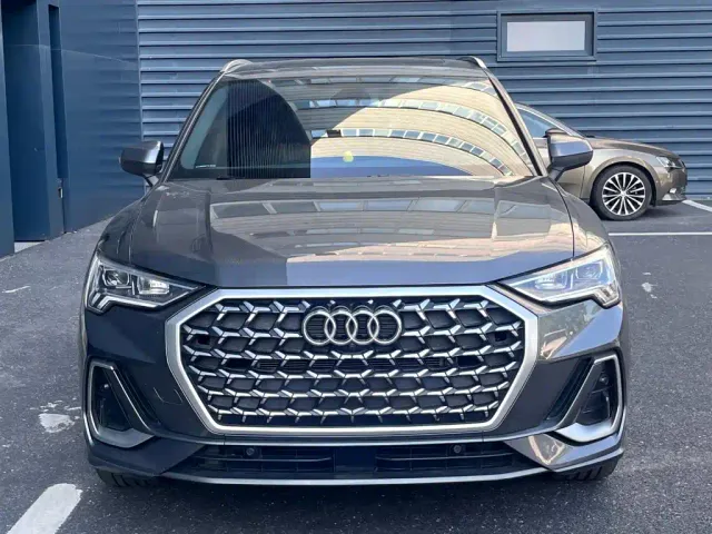 Audi Q3 — Фото автомобиля 2