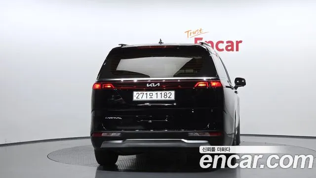 Kia Canival Carnival 4 поколение Дизель 9 мест Noblesse — Фото автомобиля 4