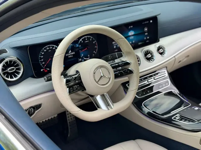 Mercedes-Benz E-Class — Фото автомобиля 6