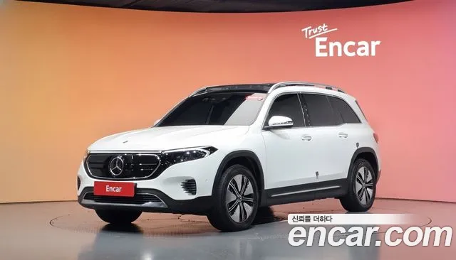 Фотография автомобиля — Mercedes-Benz EQB X243
